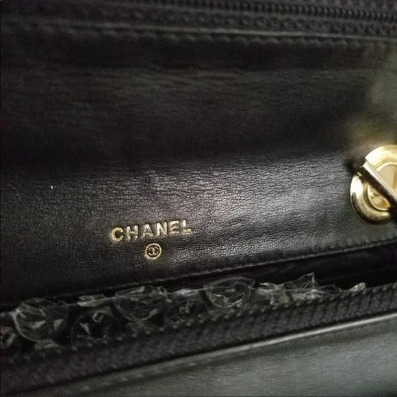 100% Authentic Chanel Timeless - Picture 5 of 7
